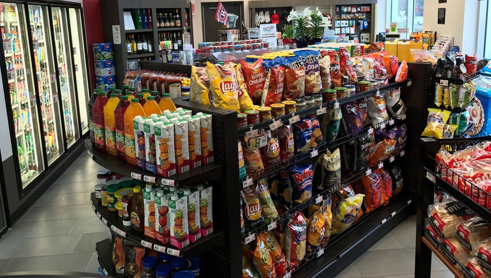 Dépanneur – Station service — photo 6
