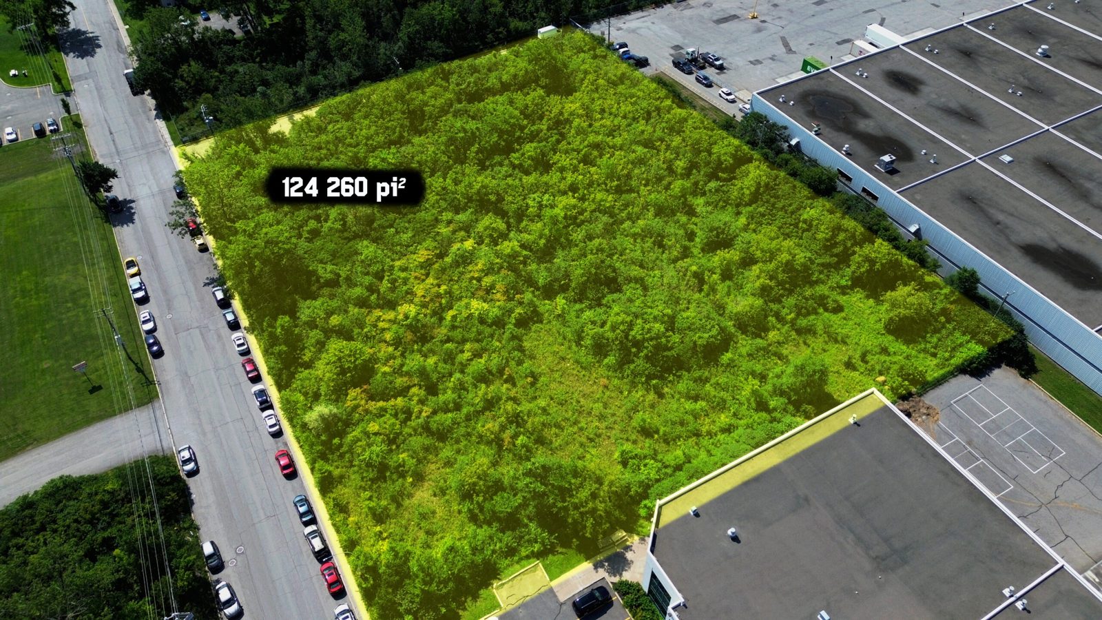Exclusivité au Cœur de Laval Terrain de 124260 PC — photo 4