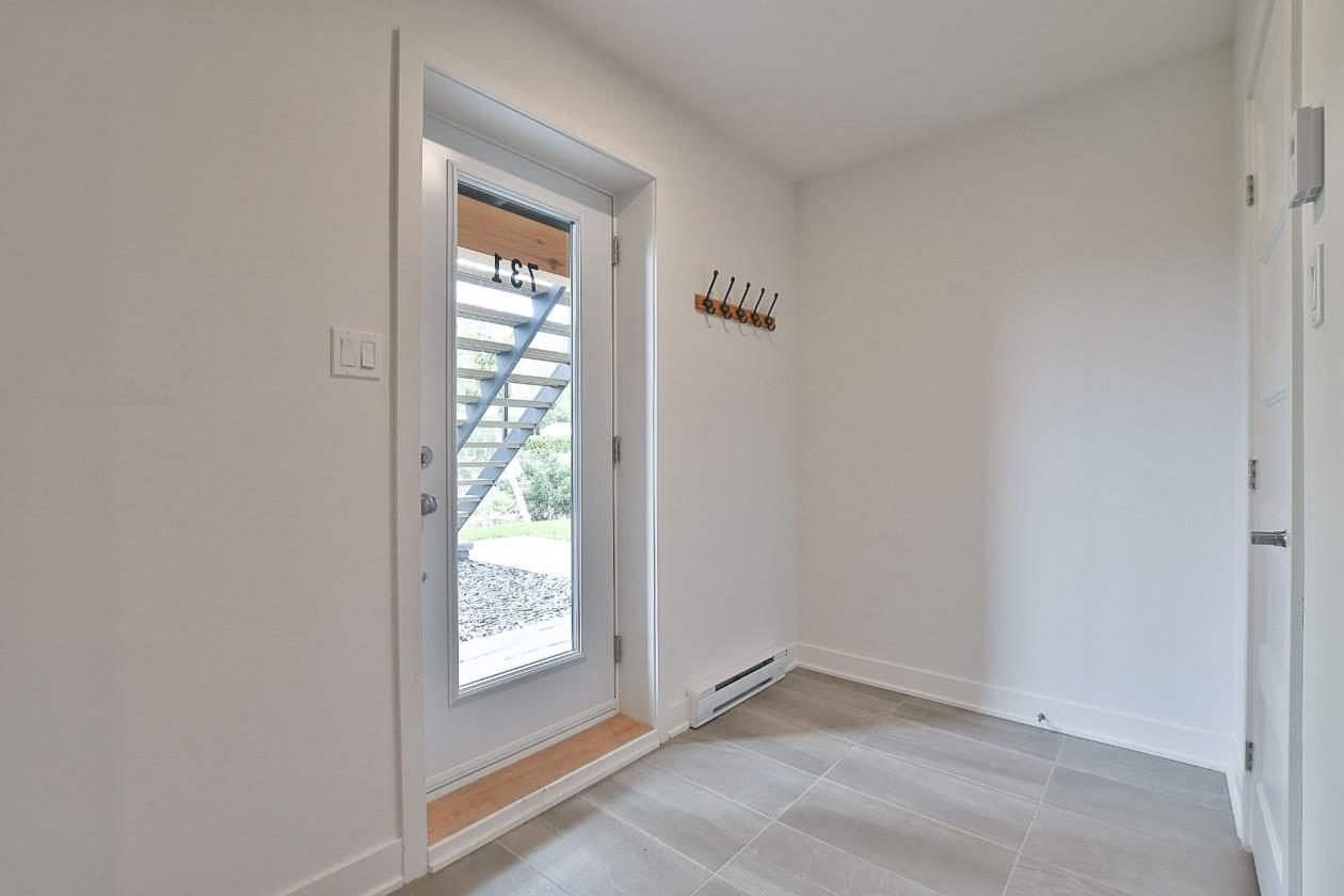 INVESTISSEMENT – 6 PLEX EN CONDOS — photo 3