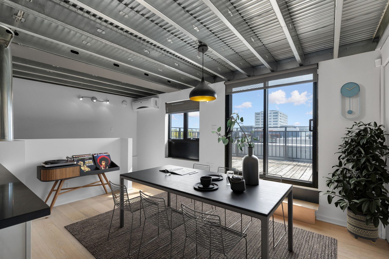 Loft sur deux étages – Montréal — photo 1