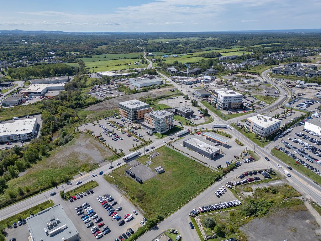 TERRAIN 53 000 pc Industriel et commercial – Boisbriand — photo 5
