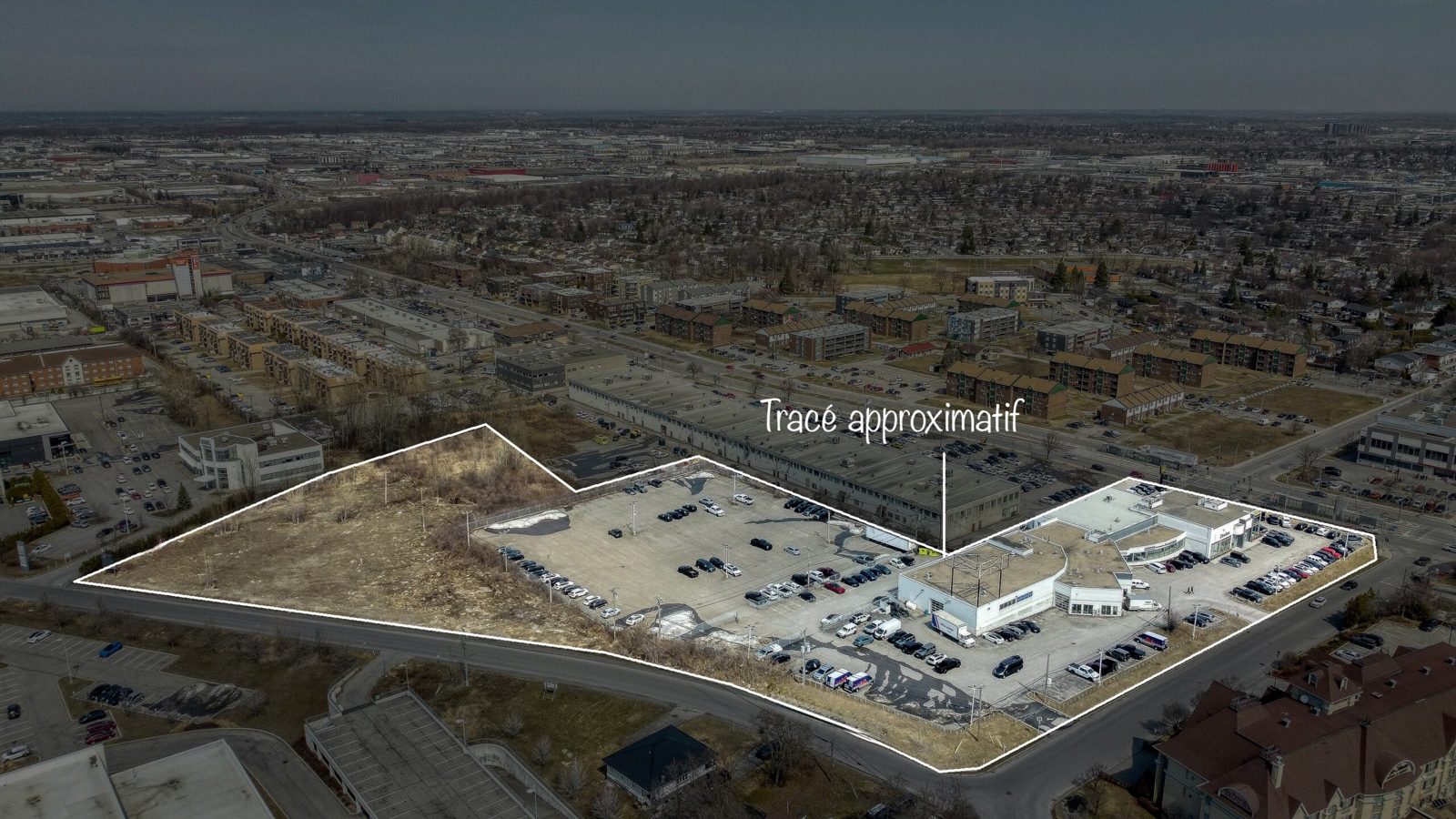 Projet résidentiels de 840 portes, LAVAL — photo 1