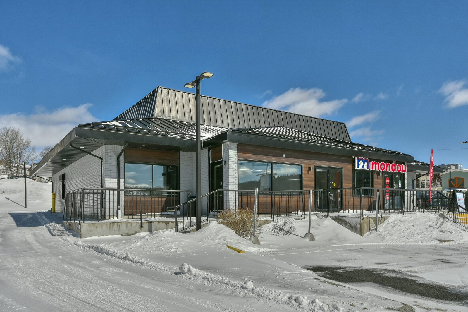 Immeuble commercial – Ste-Agathe-Des-Monts — photo 3
