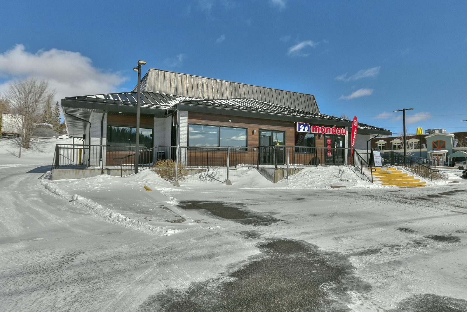 Local à louer – Ste-Agathe-Des-Monts — photo 2